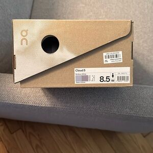 Ladies OnCloud Sneakers